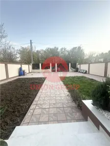Casa de 300 mp, amplasata pe teren de 500 mp, Mamaia Nord - foto 12