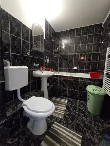 Apartament 3 camere 2 bai - Decomandat - Frumoasa - foto 5