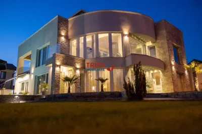 Casa de lux cu 6 camere piscina exterioara jacuzzi in Alba Iulia - foto 3
