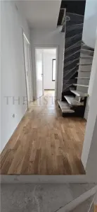 De Vanzare | Casa cu 4 camere | Otopeni - foto 1