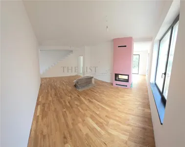 De Vanzare | Casa cu 4 camere | Otopeni - foto 3