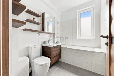 Apartament cu 3 camere 78mp, mobilat, loc de parcare - Rediu - foto 4