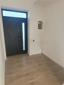 De Vanzare | Vila cu 5 camere | Tunari - foto 4