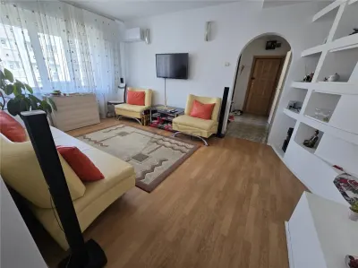 Etaj intermediar, 3 camere decomandat zona Mircea cel Batran - foto 1