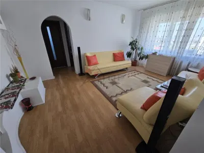 Etaj intermediar, 3 camere decomandat zona Mircea cel Batran - foto 4