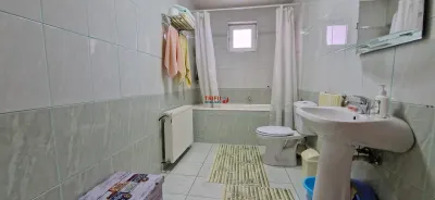 Casa cu 912mp teren 5 camere strada asfaltata - foto 10