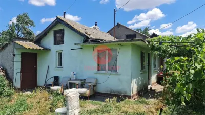 Casa Batraneasca in Topraisar cu Teren de 1711 mp si Deschidere 42 ml - foto 5