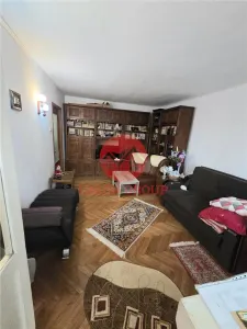 Apartament 3 Camere, Decomandat,  zona Casa de Cultura - foto 2