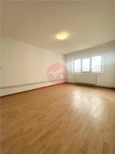 Apartament 4 Camere Decomandat, Etaj 2, Zona KM 4-5 - foto 2