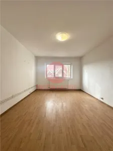 Apartament 4 Camere Decomandat, Etaj 2, Zona KM 4-5 - foto 18