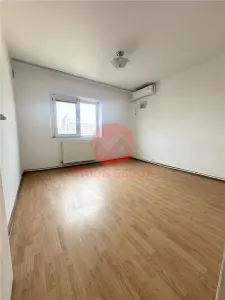 Apartament 4 Camere Decomandat, Etaj 2, Zona KM 4-5 - foto 21