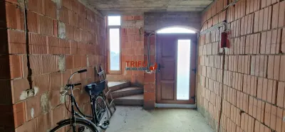 Casa de vanzare S+P+E Alba Micesti 670mp teren - foto 6