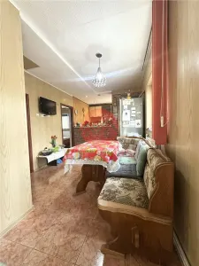 Casa din Caramida, Amprenta 80 mp si Teren 215 mp, Lumina - foto 11
