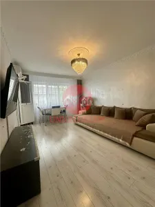 Apartamente 3 Camere Decomandat, Etaj 2, Zona KM 5 - foto 7