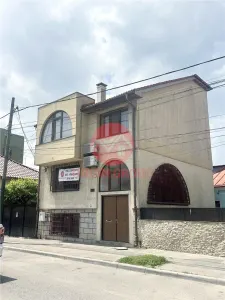 Vila Impresionanta, 220 mp Utili, zona Casa de Cultura - foto 10