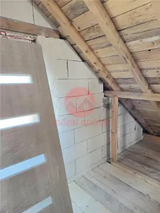 Casa la Cheie, 4 Camere Decomandat, Lumina - foto 15