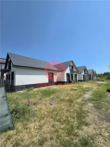 Casa la Cheie, 4 Camere Decomandat, Lumina - foto 4