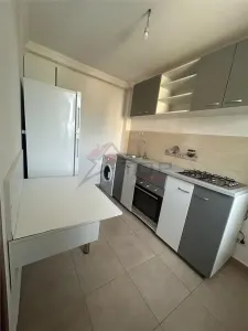 Etaj 1, bloc nou, 1 camera decomandat zona Galata_Platoul Insorit - foto 3