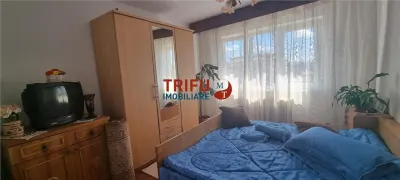 Apartament 3 camere decomandat Cetate - foto 9