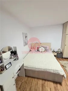 Casa Renovata, Teren 600 mp, 2 Intrari Separate, Navodari Zona Kaufland - foto 14