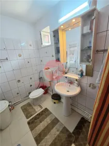 Casa Renovata, Teren 600 mp, 2 Intrari Separate, Navodari Zona Kaufland - foto 17