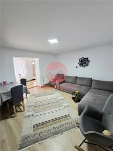 Casa Renovata, Teren 600 mp, 2 Intrari Separate, Navodari Zona Kaufland - foto 7
