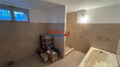 Casa de vanzare in Alba Iulia 5 camere 2300 mp teren - foto 13