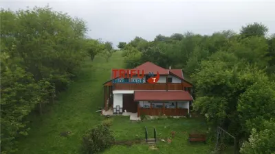 Casa de vanzare in Alba Iulia 5 camere 2300 mp teren - foto 5