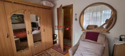 Apartament 3 camere etaj 1 loc de parcare si boxa zona Cetate - foto 5