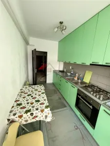 Etaj 2 - Galata Platoul Insorit, apartament cu 2 camere decomandat cu geam la baie si loc de parcare subteran intabulat - foto 6