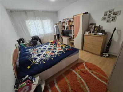 Mircea cel Batran, 3 camere decomandat, geam la baie, etaj intermediar - foto 4