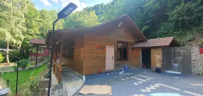 Complex turistic 8 cabane restaurant piscina 30km de Alba - foto 16