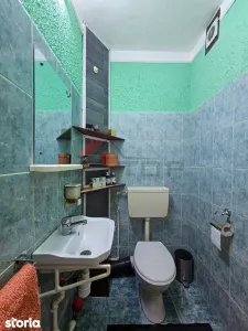 Etaj 1, bloc din 1980, decomandat 3 camere, 2 bai  zona Galata - foto 8