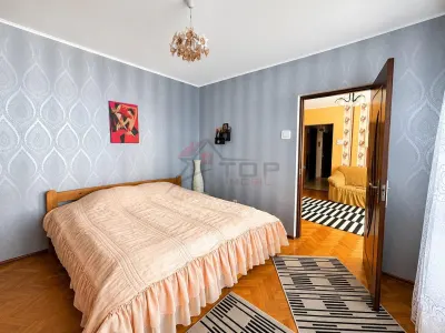 Vanzare apartament 3 camere - Podu Ros - etaj 2 - foto 5
