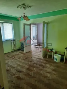 Etaj 1 - Alexandru Familial, 2 camere model cu geam la baie, liber - foto 1