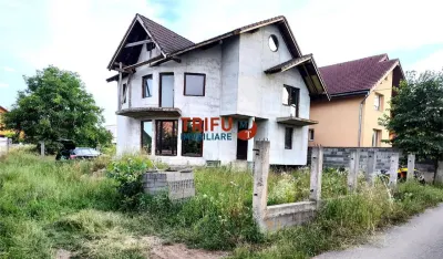 Casa S+P+M de vanzare Cetate zona foarte buna - foto 1