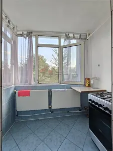 Etaj 2 - Dacia 2 camere decomandat, geam la baie, liber - foto 7