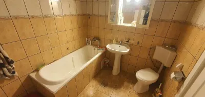 Casă individuală cu 4 camere 839 mp teren zona Moților - foto 11