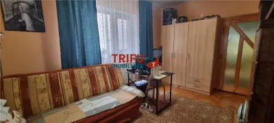 Casa de vanzare in Partos pretabila pt 2 familii - foto 13
