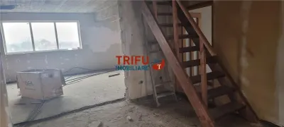 Casa de vanzare in Partos pretabila pt 2 familii - foto 23