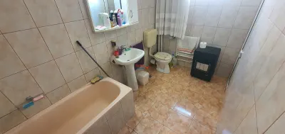 Casa cu etaj,S+P+E 791mp teren Zona Schit - foto 7