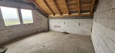 Casa de vanzare cu 438 mp teren in cartierul Orizont - foto 10