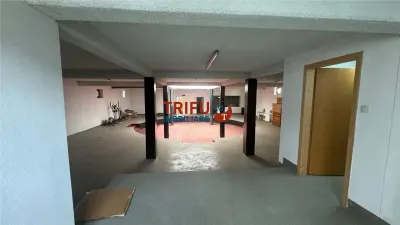 Spatiu Comercial de vanzare zona buna - foto 2