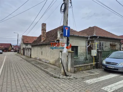 Casa in cartierul Barabant 1651mp teren, multiple posibilitati - Alba Iulia