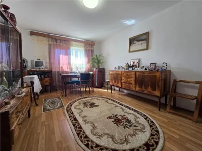 Apartament 3 camere, 2 bai, etaj intermediar- Nicolina - foto 2