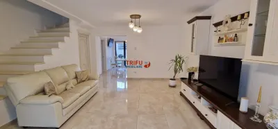 Casa de vanzare cu finisaje deosebite - foto 2