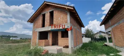 Casa P+M individuala la rosu de vanzare zona Arex - foto 1