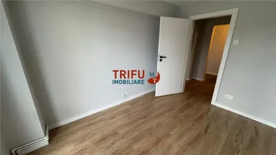Apartament Spatios cu 3 Camere de Vânzare în Cetate et 1 - foto 5