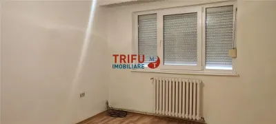 Apartament 2 camere etaj intermediar de vanzare zona Spital - foto 4