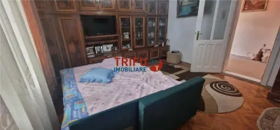 Casa 4 camere de vanzare zona Centru - foto 8